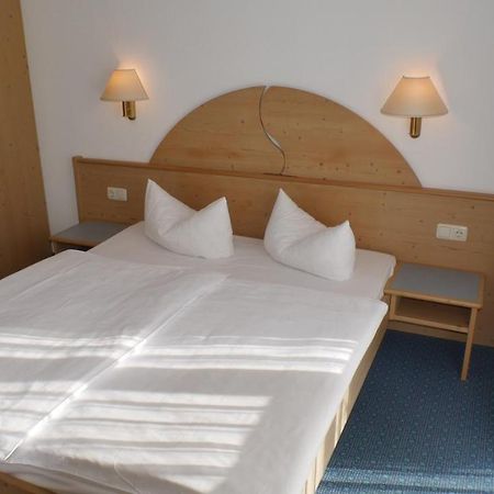 Hotel Zur Werra Smalcalda Esterno foto