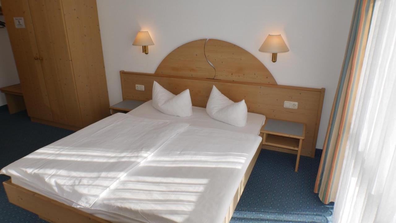 Hotel Zur Werra Smalcalda Esterno foto